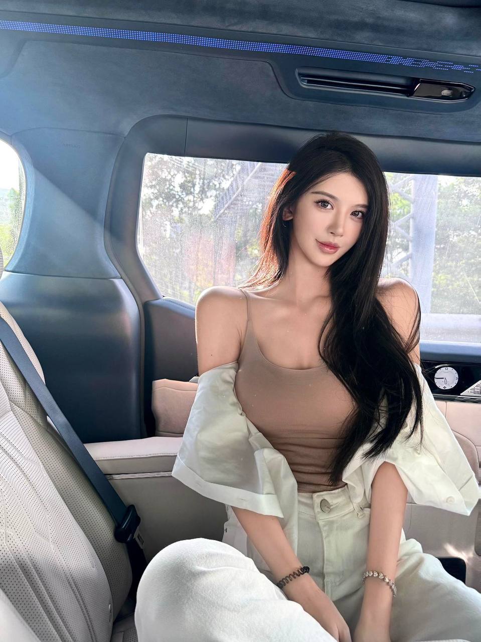 Menglu 180cm barefoot - Beijing Escort | Escort Girls China