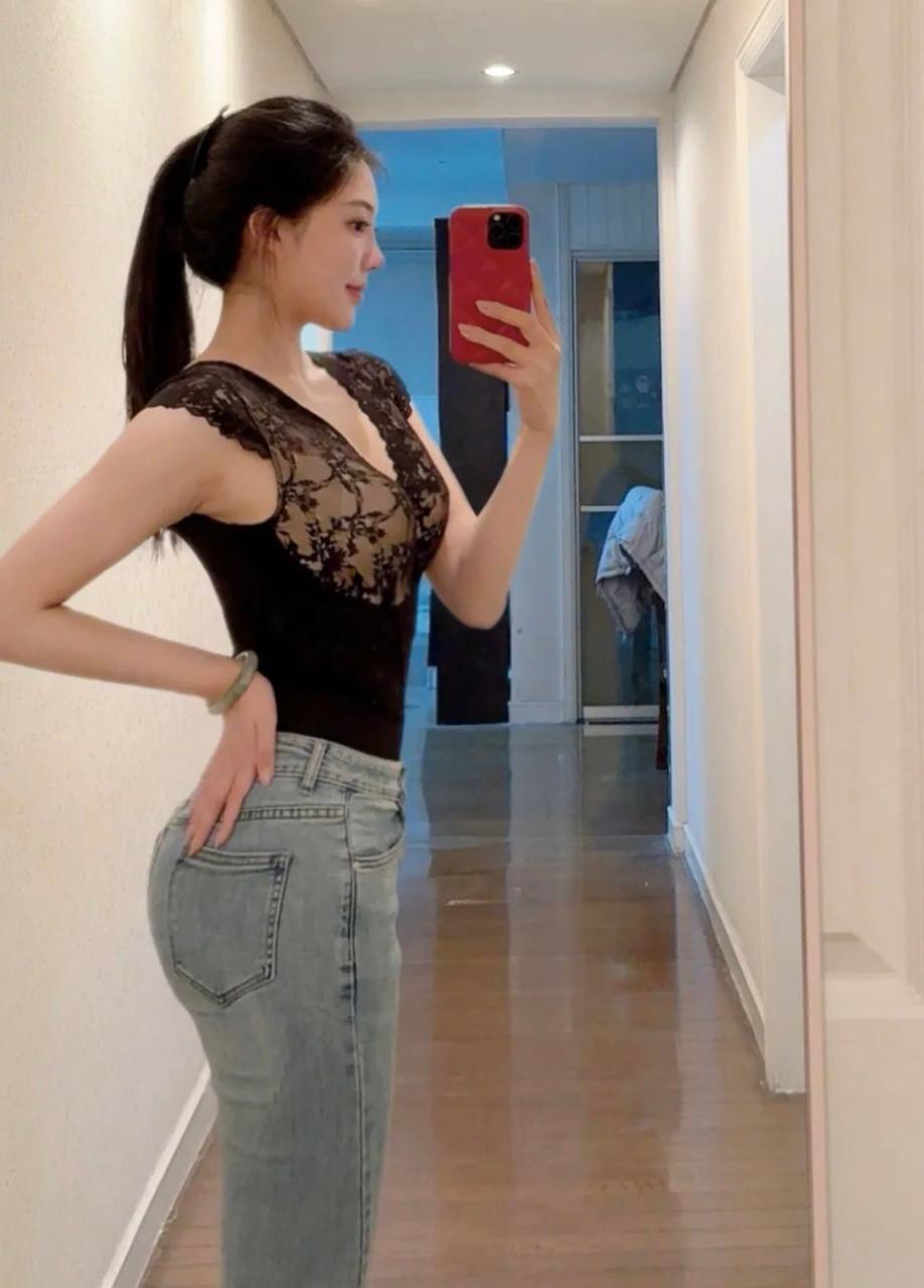 company employee part-time sea turtle 174E Escort Photo 6 | Escort Girls China