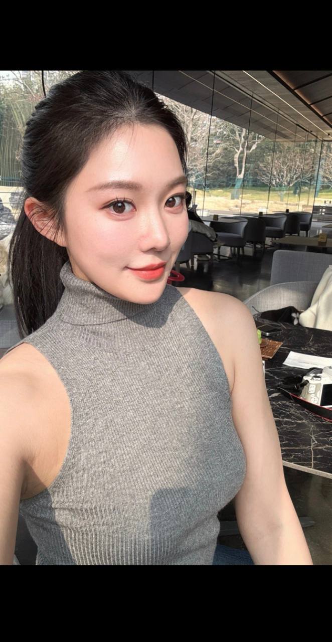 company employee part-time sea turtle 174E Escort Photo 7 | Escort Girls China